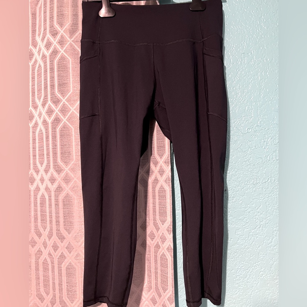 all in motion. Ankle Leggings